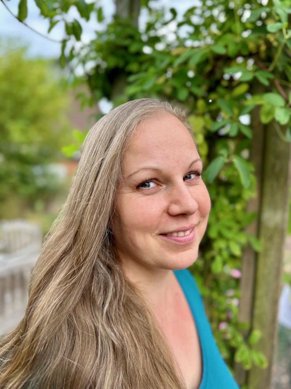 ein Foto von Vinayaki-Anne im Garten